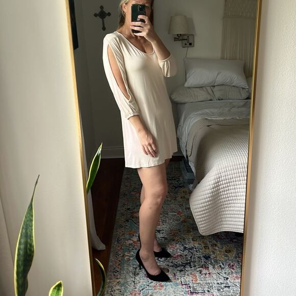 Pennington and Bailes Dress Womens Tan Cream Medium Open Long Sleeve - Picture 2 of 7